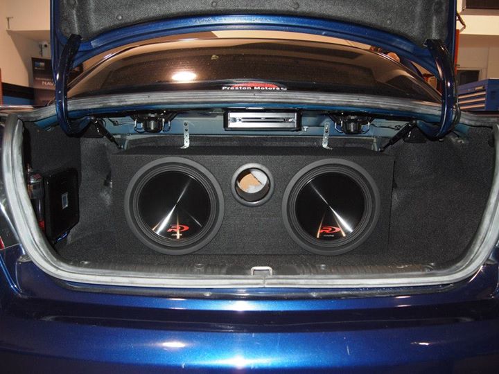 vz commodore speakers